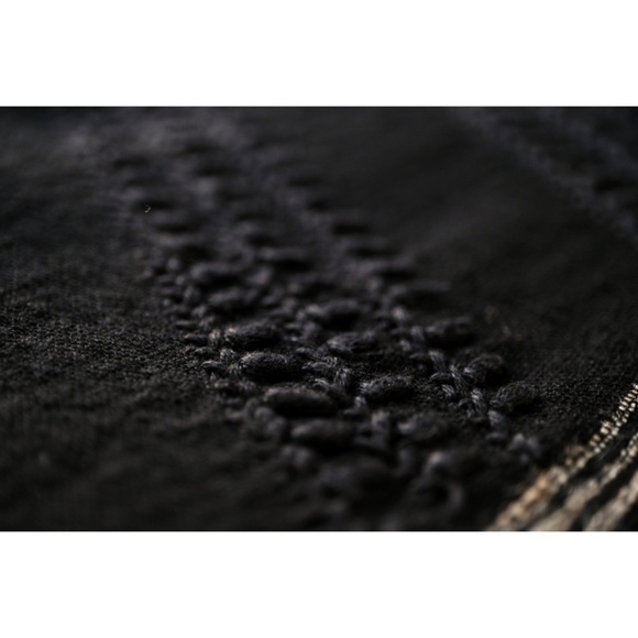Yohji Yamamoto - SS24 Cotton-Silk Hand-Stitch Scarf - Picture 5 of 16